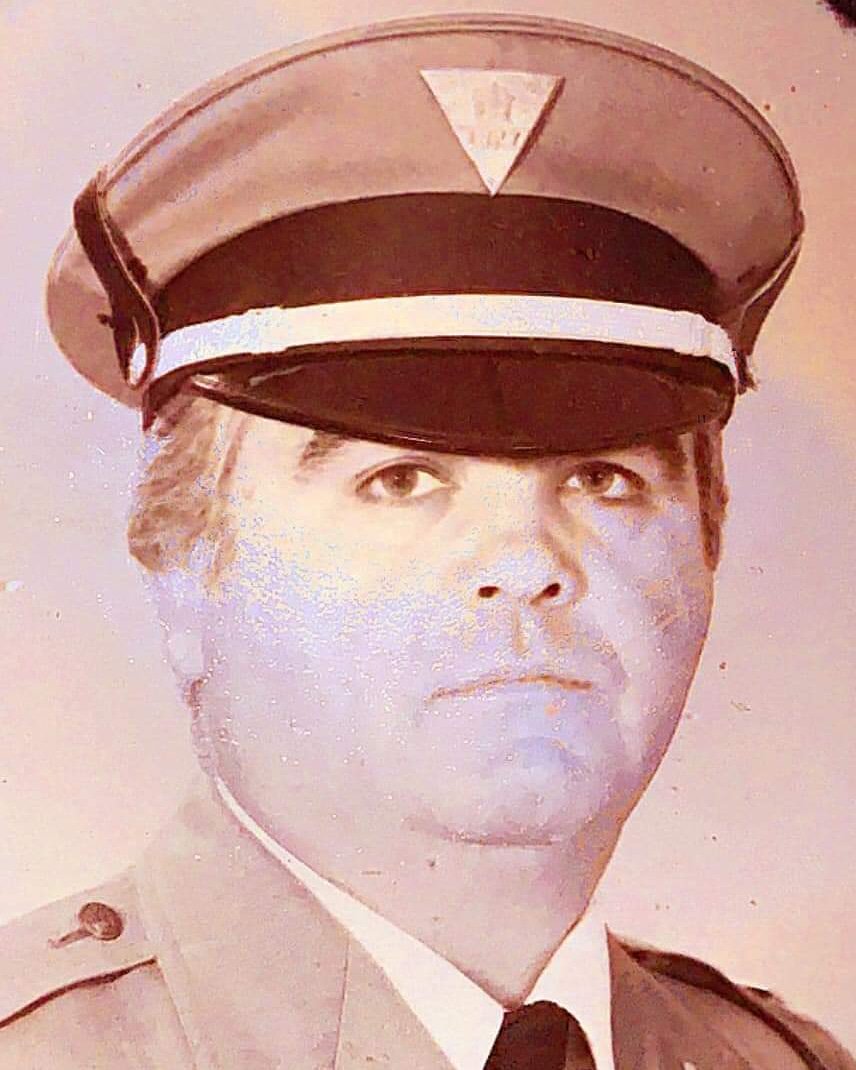 NJSP's tweet photo. Today, the New Jersey State Police sadly announces the passing of retired Lt. Thomas G. St. John #1827 at the age of 78.  Lt. St. John passed away peacefully on Tuesday, January 22, at his residence in Marlton surrounded by his family.

https://t.co/LegoWGKR0F https://t.co/FFjTZl0obp