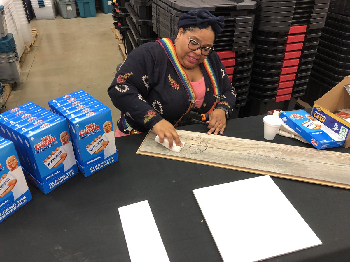 Tovaya demonstrates magic eraser <a href="/LSchigel/">Chris Schigel</a> <a href="/HomeDepot3804/">Maple Hts Home Depot</a> driving adopt a sku