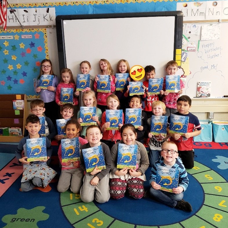 ChastanetEDU's tweet photo. Last week 1C got their 5th book from my wonderful friends and family! They were so excited to get Giraffes Can't Dance, a book we've read in class teaching students about never giving up and believing in themselves! #ahschools #weareeisenhower #wecandoanything @LillianDeRung https://t.co/eeonIJGlcC