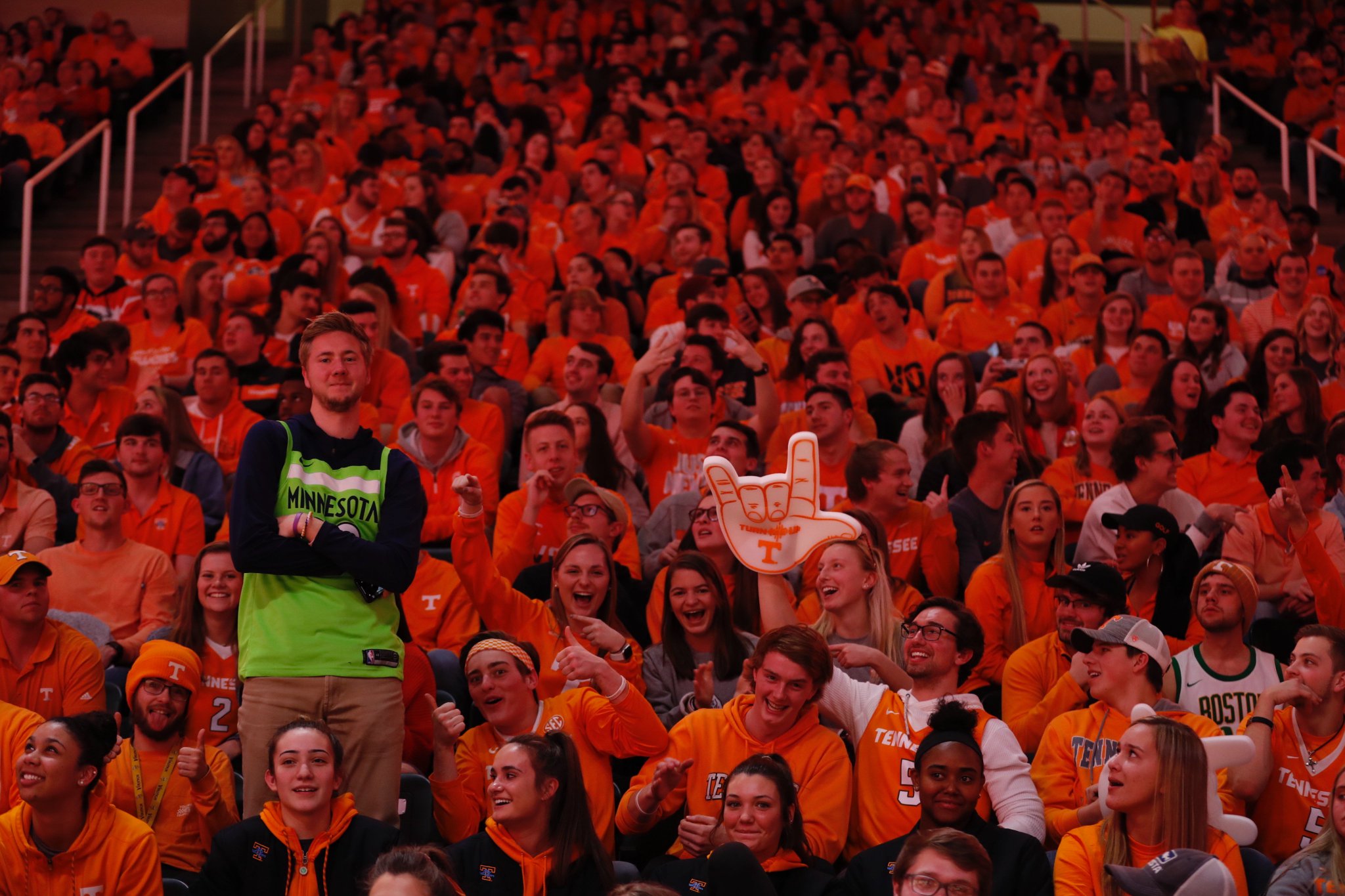tennessee-basketball-on-twitter-timberwolves-come-get-your-mans