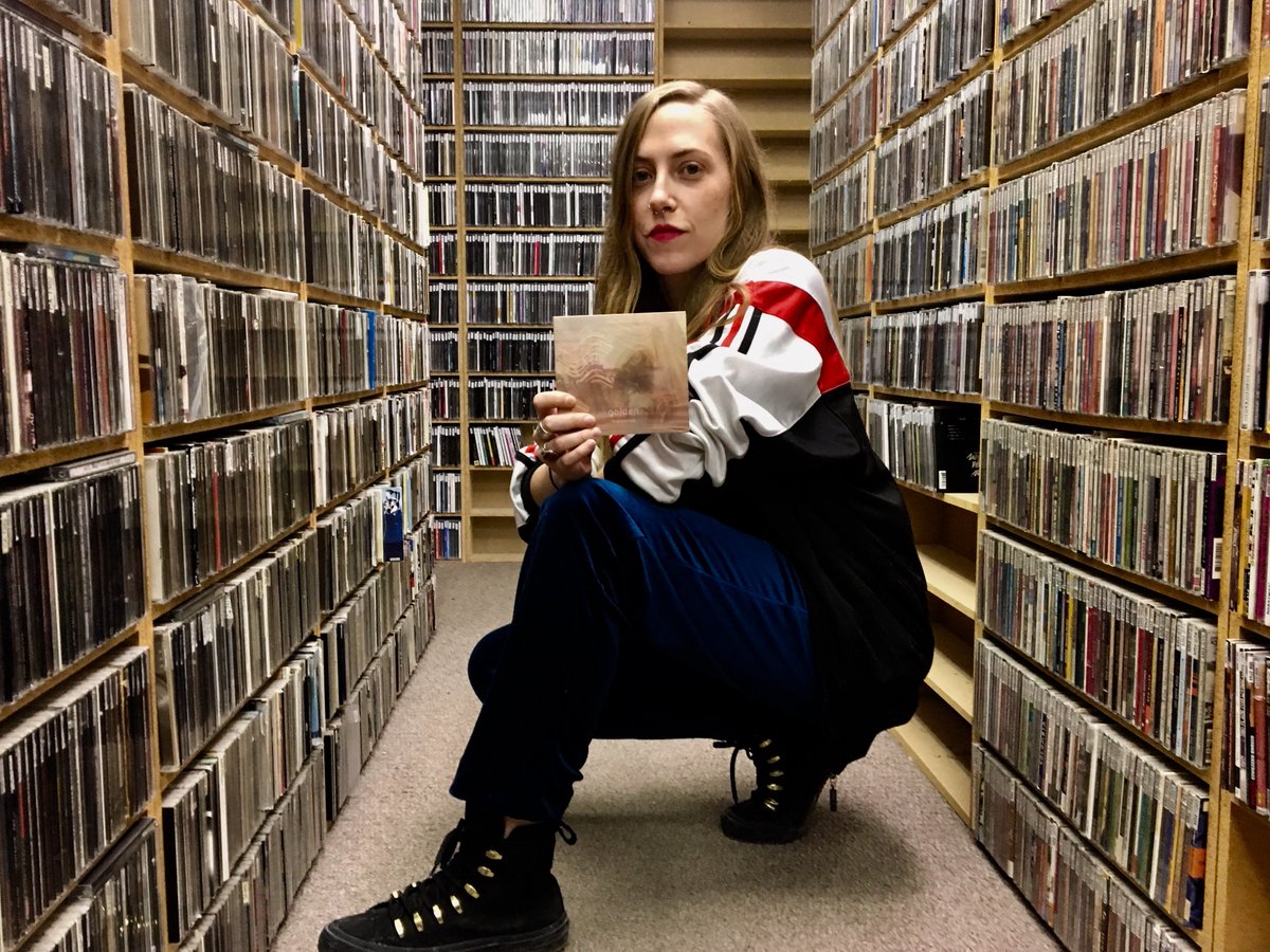 La Beatmakerie (@labeatmakerie) on Twitter photo Ce soir avec <a href="/clayfriendsmtl/">Clay and Friends</a> pour discuter de leur nouvel EP "La Musica Popular De Verdun" : )
<a href="/Leakeeley/">Lea Keeley</a> sera là aussi pour parler de son premier album "Golden"!
21h30-23h | <a href="/CISM893/">SoSoValeuev</a> cism893.ca 🐍🔥 Ce soir avec <a href="/clayfriendsmtl/">Clay and Friends</a> pour discuter de leur nouvel EP "La Musica Popular De Verdun" : )
<a href="/Leakeeley/">Lea Keeley</a> sera là aussi pour parler de son premier album "Golden"!
21h30-23h | <a href="/CISM893/">SoSoValeuev</a> cism893.ca 🐍🔥