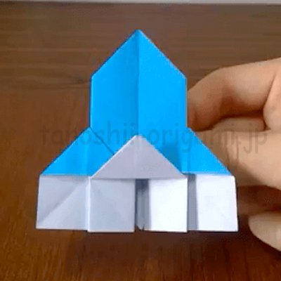 たのしい折り紙 Pa Twitter クリスマスやハロウィンの飾りにもおすすめ ロケットにも見える 簡単に作れる洋風の家 西洋館 の 折り方のイラスト 動画はこちらからどうぞ T Co Ah0zg2mshx 折り紙 おりがみ Origami たのしい折り紙 家