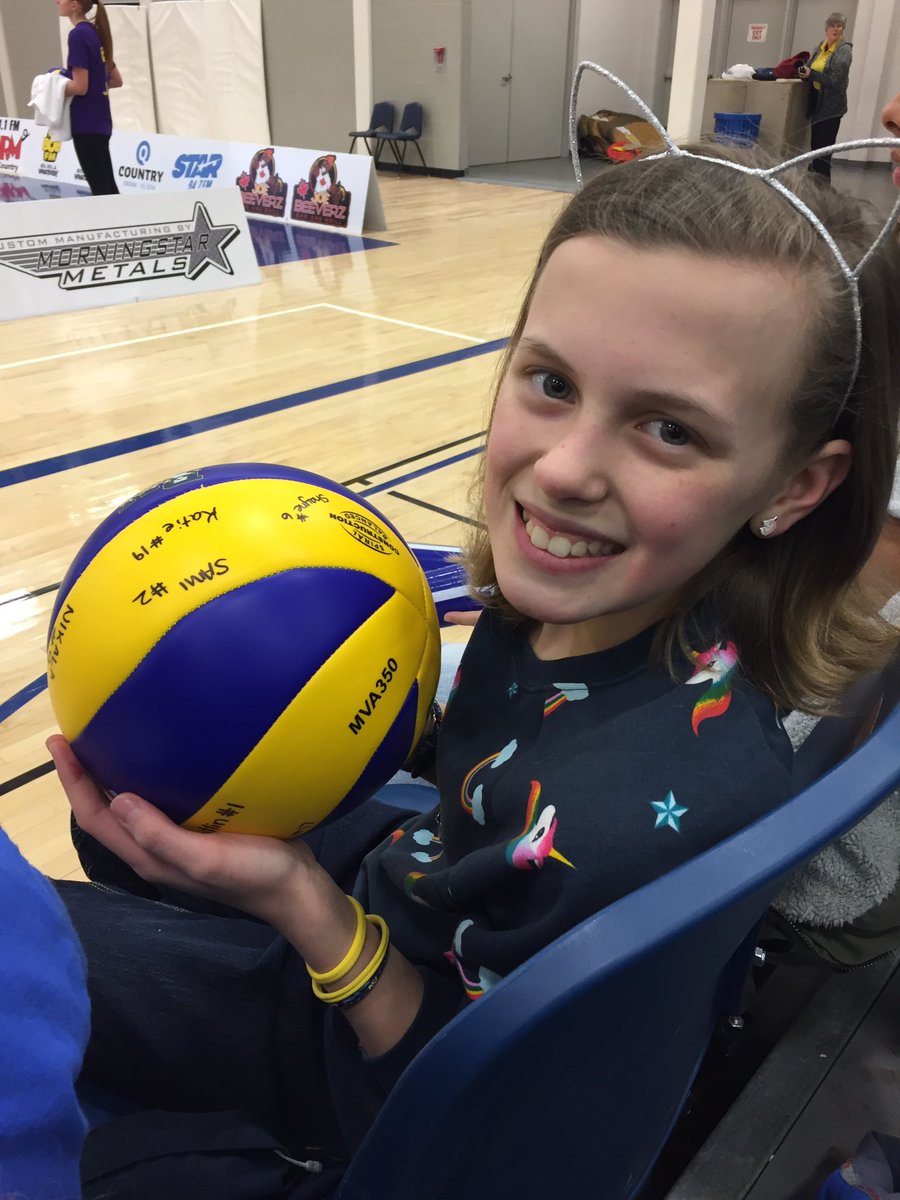 Best 13th birthday! <a href="/BUBobcats/">BU Bobcats</a> game with her VBall team. Thx for ball!!!