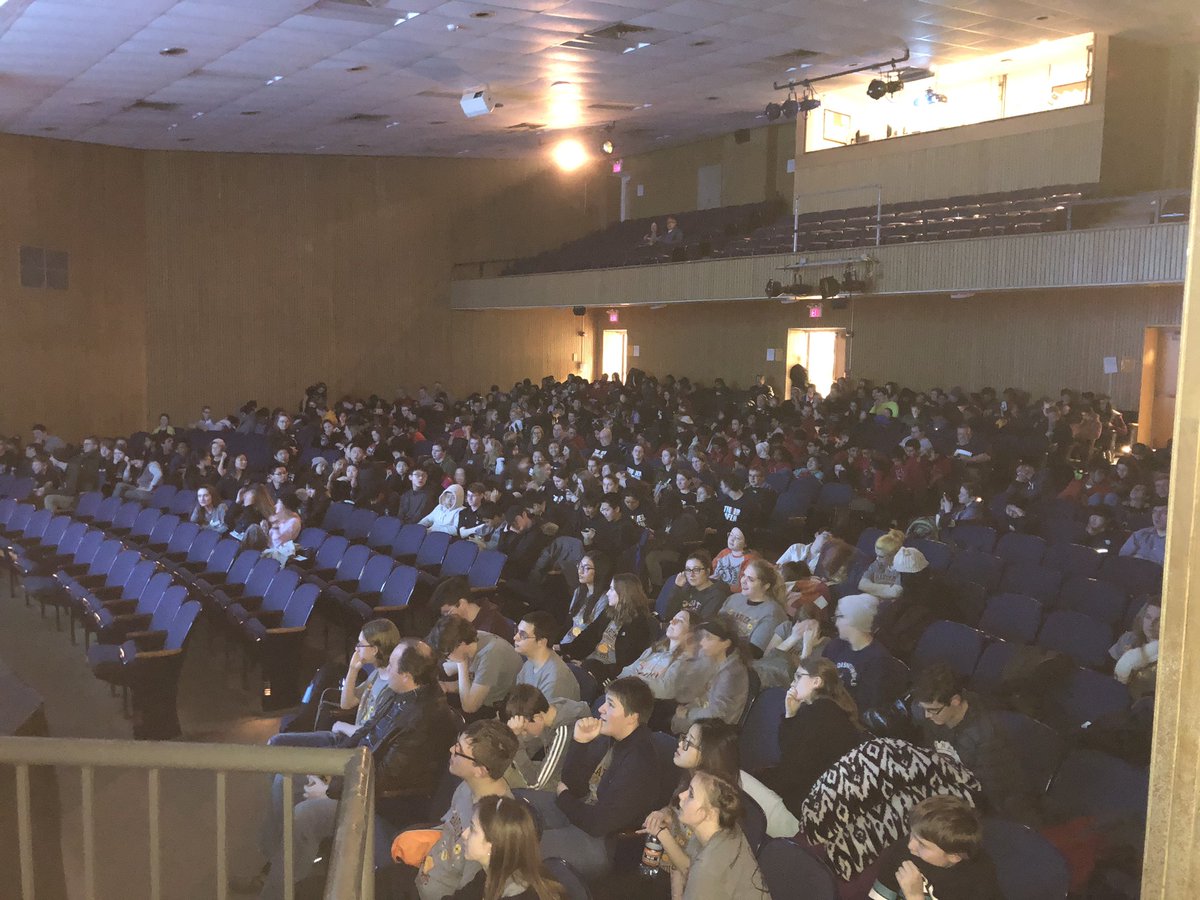 CLC_Boosters's tweet photo. After a long exciting day, a rescued plane, and a staff that makes Teamwork a fabulous experience Science Olympiads are just about ready for their awards! #TIIGERPRIDE #WERCLC https://t.co/ysMrnORKMp