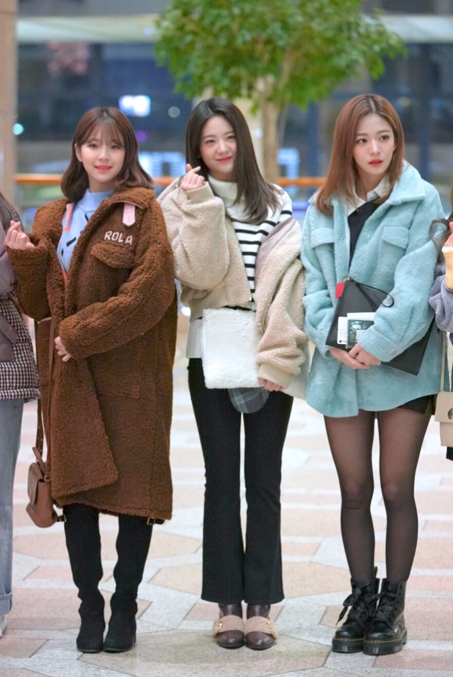 Dx37PJZV4AAboad.jpg:large