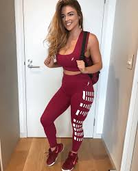 sofialyon3's tweet image. Lol feel great on a Saturday