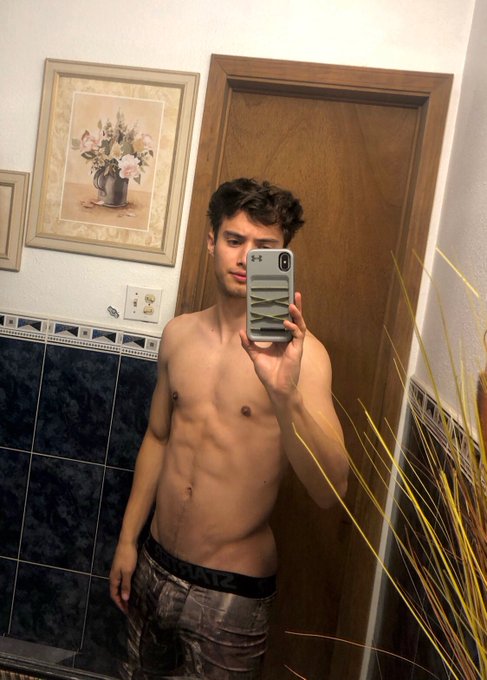 Watch Luis Alonso 🇲🇽🤙🏼's leaked NSFW photo on TwXstars