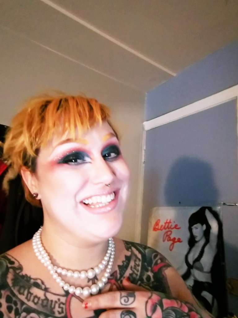 Betty Bang Photo