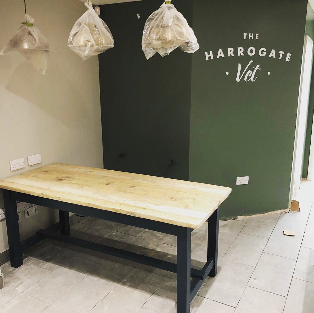 HarrogateVet's tweet photo. Reception desk arrived and we love it! Thank you @vintagefurnitureco Just what we wanted....only 4 days until we use it! #harrogatedogs #petsofharrogate #theharrogatevet #onlythebest #harrogateindies https://t.co/ytJFBaXo1b