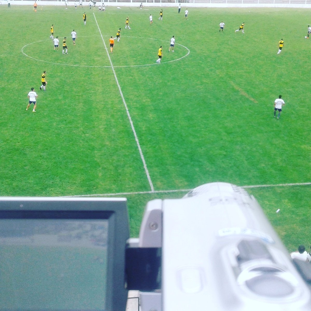 carmelodeazul's tweet photo. Vuelve la camarita a la pantalla principal.  ahora tendrá su lugar nuevamente en Multimedios El Eco de Tandil . En su versión moderna a través de las distintas redes sociales podrás ver los vídeos del fútbol local y regional.  Te invito a acompañarme en este nuevo desafío. https://t.co/BWFDQ9n9Rr