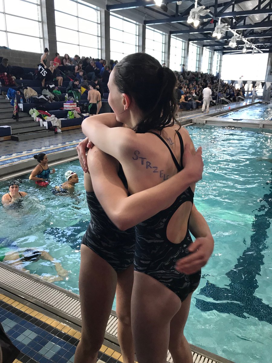 LynnetteMGall's tweet photo. Congratulations to Byron-Bergen-LeRoy’s Relay Team of Jorie Strzelecki, Annaliese Hersom, Peyton Koukides, &amp; Alaura Rehwaldt who came in first at GRLs AND beat the school record in the 200 Freestyle Relay with a time of 1:50.04 👏 🏊‍♀️ #BBLVarsitySwim #BBbees #BBpride https://t.co/2RdNGRy8k4