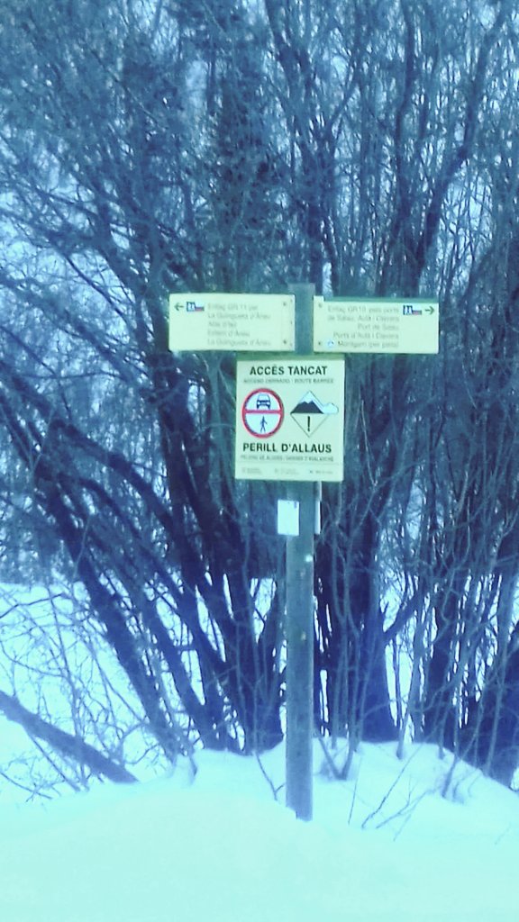 Després de les darreres nevades la ctra fins el <a href="/Refugidelfornet/">Refugi del Fornet</a> ha quedat tancada a l'accés motoritzat des d'Alós d'Isil. El refugi, que està obert, és accessible amb esquís o raquetes de neu. La pista de Bonabé esta tancada temporalment a activitats de neu per alt risc d'allaus