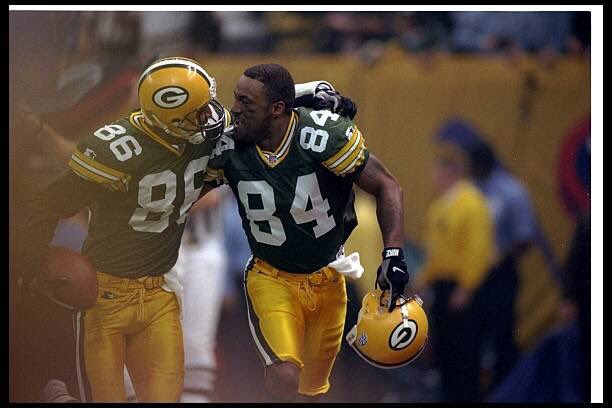 AndreRisonPro's tweet image. Already 22 years ago today, (January 26, 1997) our @packers team beat the @Patriots to win @SuperBowl XXXI! Grateful for the incredible teammates who made the journey so incredible! 
#TeammatesForLife #GoPackGo @afreeman86 @DesmondHoward @BrettFavre @DorseyLevens @GilbertBrown