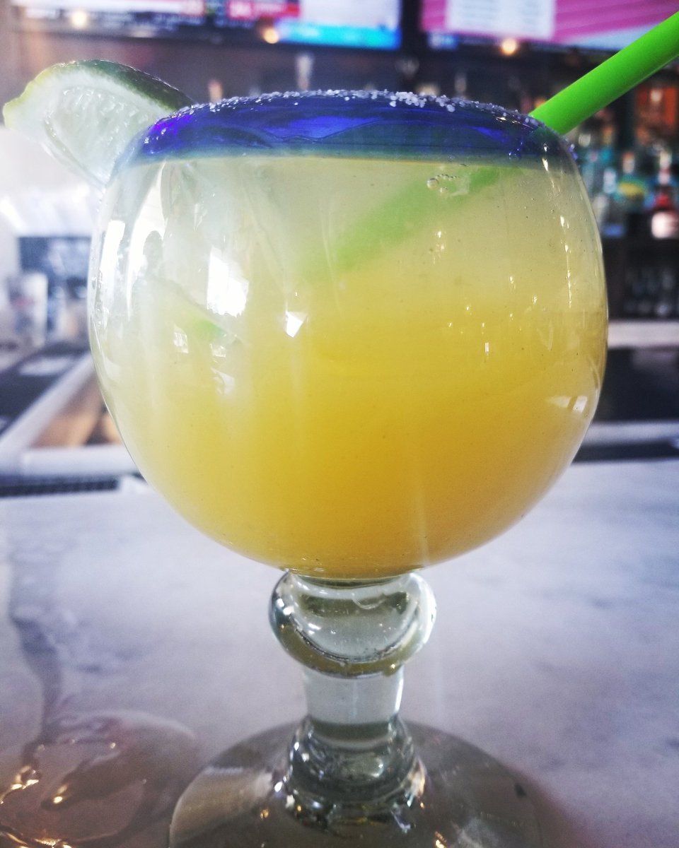 Margaritas on a Saturday 💃
#cloudywithachanceofvodka #tequila #saturday #mmm #lime #skinnygirlmargarita #margaritas #margarita #cocktails #cocktail #thirsty #instagood