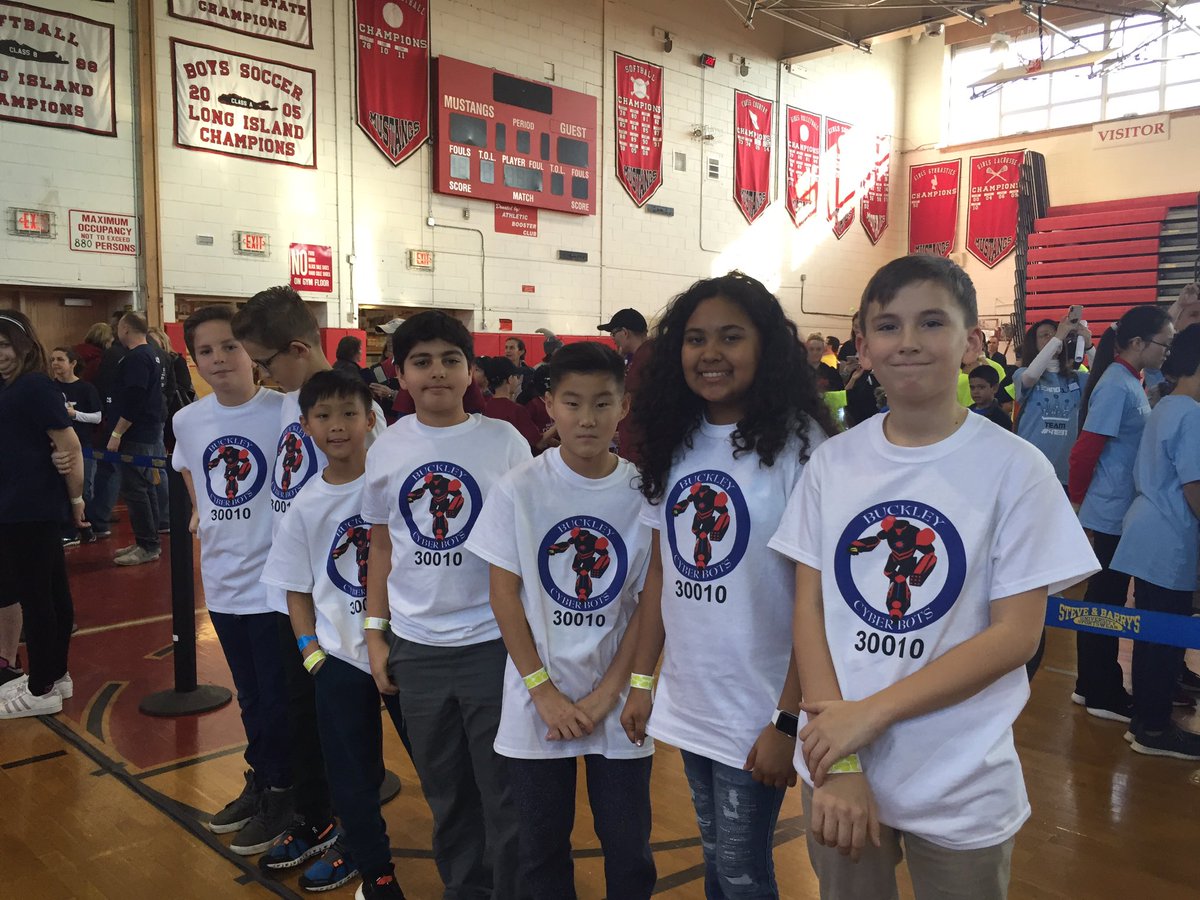 RoboticsBuckley's tweet photo. Robotics, music and a ready team from @BuckleyCDS https://t.co/9yXEhfV7pX
