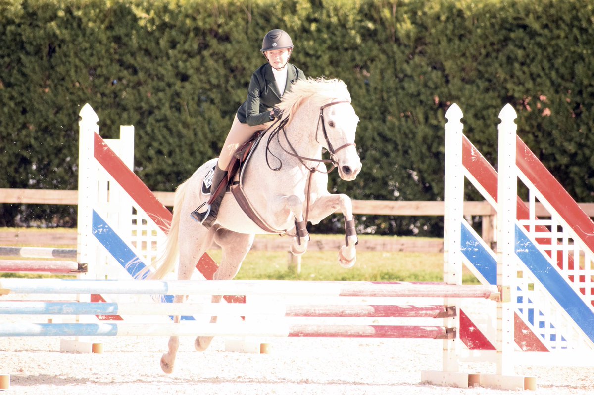 mikemoore2014's tweet photo. Our daughter Aubrey jumping at today’s show. She rocked it! #FloridaStateFairGrounds https://t.co/Iostpskj48