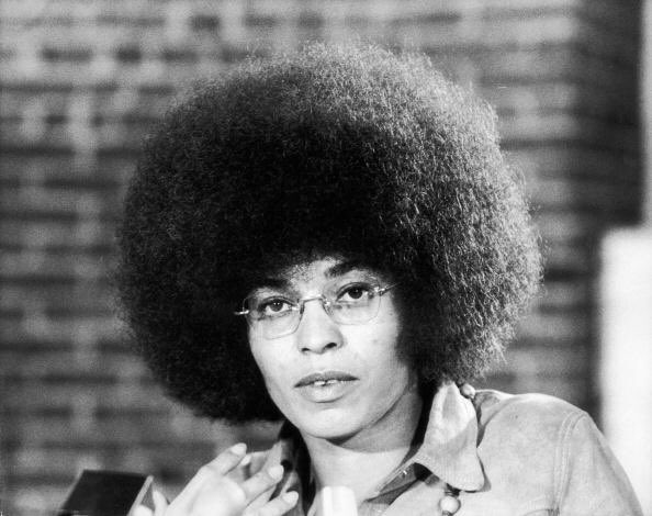 Happy 75th Birthday to leader, activist, and author Angela Davis.      : Fred W. McDarrah/Getty Images 