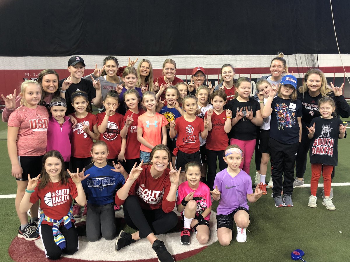 SDCoyotesMGolf's tweet photo. It was a great morning for the National Girls &amp; Women in Sports Day, put on by @SDCoyotes. There was plenty of passion for @usd from these mini Yotes. #growthegame #checkoutmysocks #GoYotes https://t.co/4gpC4wobfp