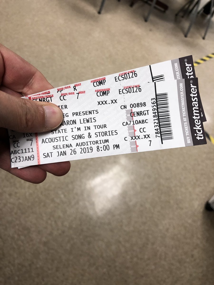 DynamicRainbow6's tweet photo. Guess who just won tickets to @Aaronlewismusic tonight!! THIS guy!!! Thanks @K99Country!! #AmericanBankCenter #StateImInTour 🎸 https://t.co/8aoNJz60bh