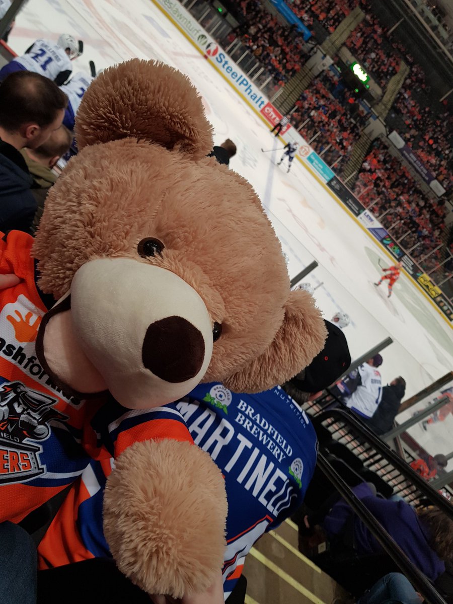 christinejf1966's tweet photo. @steelershockey #selfie No 1 fan #Mike18 enjoying a home game x https://t.co/02DQFBfH2o