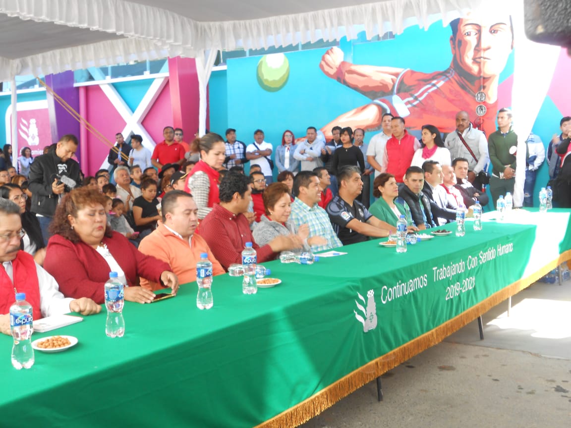 IsraelEspinosaO's tweet photo. Este sábado se inauguró el frontón en #IxtapalucaCentro https://t.co/HCQ5lt3SAo