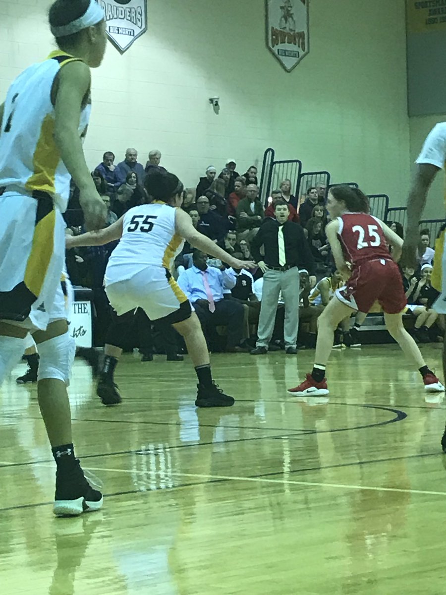 ParamusCathHS's tweet photo. #ladypaladins win 62-49 against Ridge Field Park. #paladinpride #pcgbb #girlsbasketball https://t.co/LHr79NR5Zw