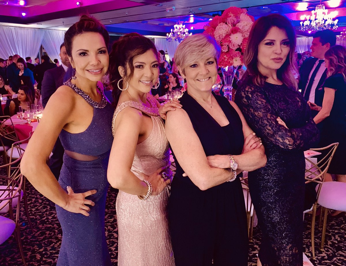 ABC30's tweet photo. ABC30 journalists supporting a good cause and emcee @isabellenews @CVLuxury Awards. #cvlux #abc30cares https://t.co/hI3YIsQ9l4
