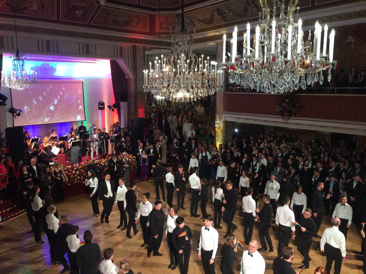 GaelGmm's tweet photo. In #Vienna #Austria attending the #Regenbogen #Bal 2019! Let’s end with #LGBTIQ communities 😊💪 On behalf of @AutreCercle https://t.co/fgpiQCuE01