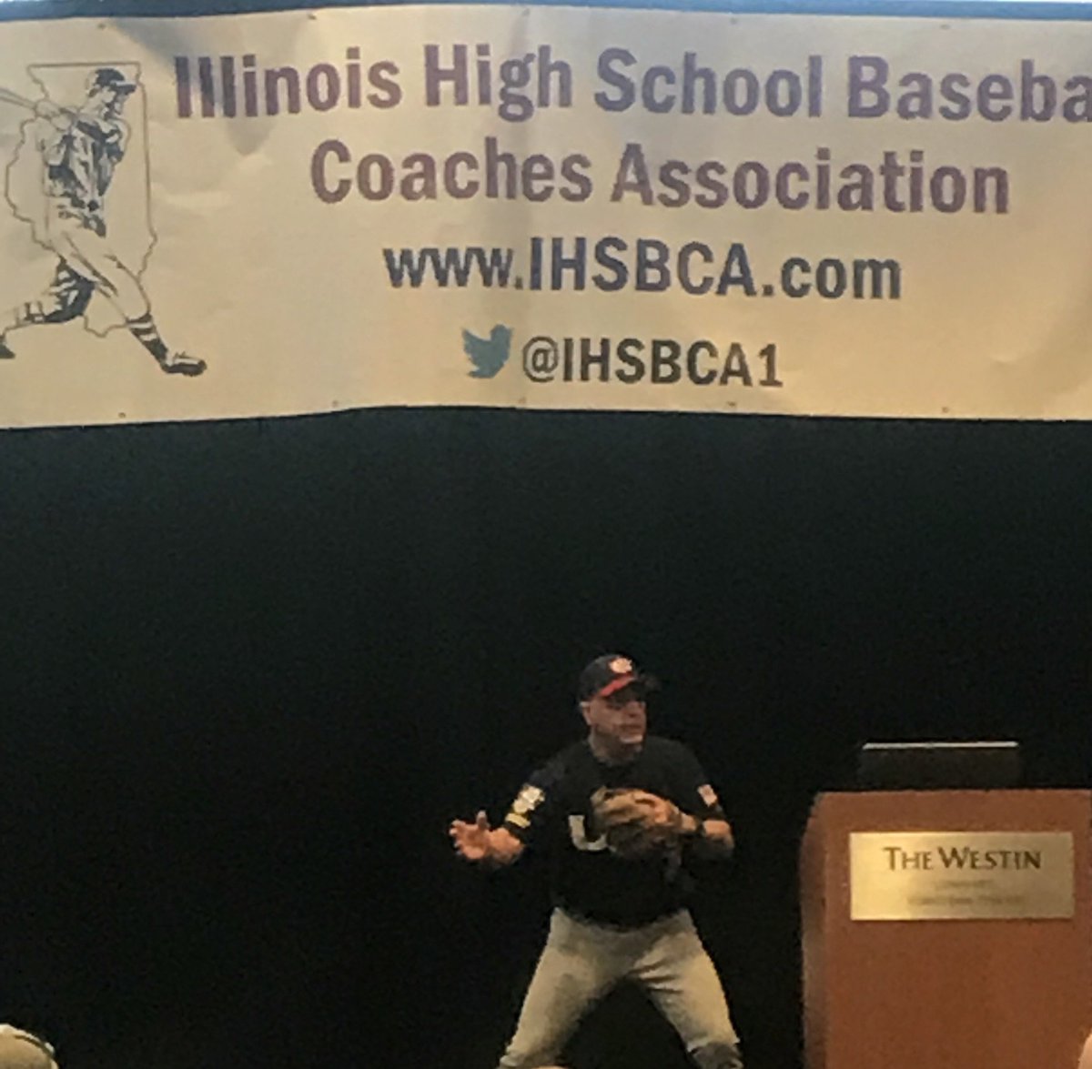 rthsbaseball's tweet photo. The @IHSBCA1 clinic was a great opportunity to learn and connect with some of the best. 2 ambassadors of our sport @cgrand3 and @7jackleggett shared life experiences and baseball knowledge today. The fellowship amongst coaches was great to see.#thankful https://t.co/pd6D7ydFxh