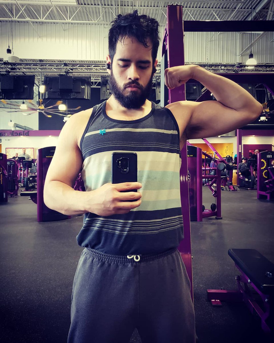 HarveyQuinnXXX's tweet photo. Got it in good today lifted 260lbs again! #beefcakestud #gaygogodancer #gaygogo #gaycub #gaybear #musclecub #musclebear #bodypositivity #gymgay #fitgay #stronggay #queer #gayguy #gaylifter #lgbtq #lgbt #gaypost #follow #gaytwitter https://t.co/Nnp4Phqcd5