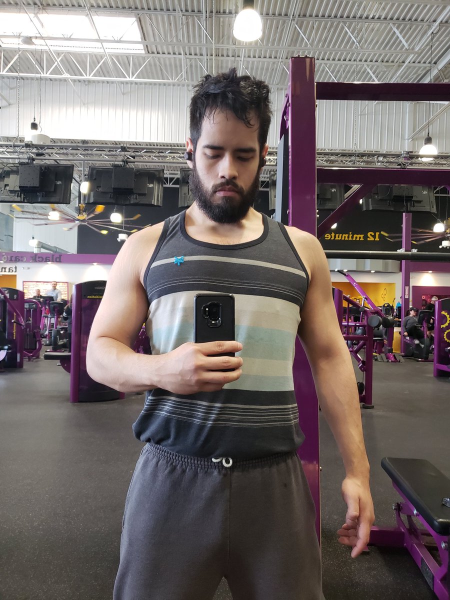 HarveyQuinnXXX's tweet photo. Got it in good today lifted 260lbs again! #beefcakestud #gaygogodancer #gaygogo #gaycub #gaybear #musclecub #musclebear #bodypositivity #gymgay #fitgay #stronggay #queer #gayguy #gaylifter #lgbtq #lgbt #gaypost #follow #gaytwitter https://t.co/Nnp4Phqcd5