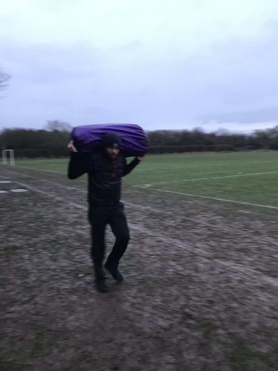 DerbyRunner_Rob's tweet photo. Long day today. Not sure what felt longer, driving from Derby to Leamington; or walking the 1/2 mile from the finish line back to the car park with a soaking wet inflatable arch on my back.
Thanks to everyone who came to say hello at our #derbyrunnerstall today. https://t.co/wWTHqceHCq
