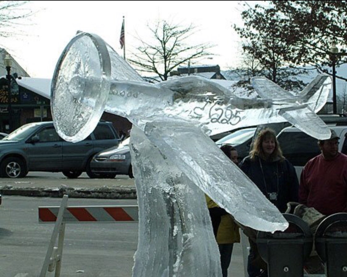 Saturday, February 2nd! One week from today! Come downtown to check out the Keene Ice Festival! 
#keeneicefest #icesculptures #iceicebaby #downtownkeene #localfestival #MonAmieFineJewelry