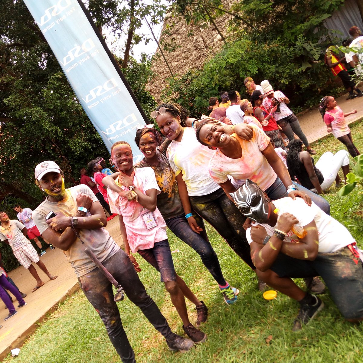 RonahAsiimwe1's tweet photo. Pardon my maino, they are always outside getting fresh air
#colorfunrunKLA2019
I was there https://t.co/pEC0GBECLu