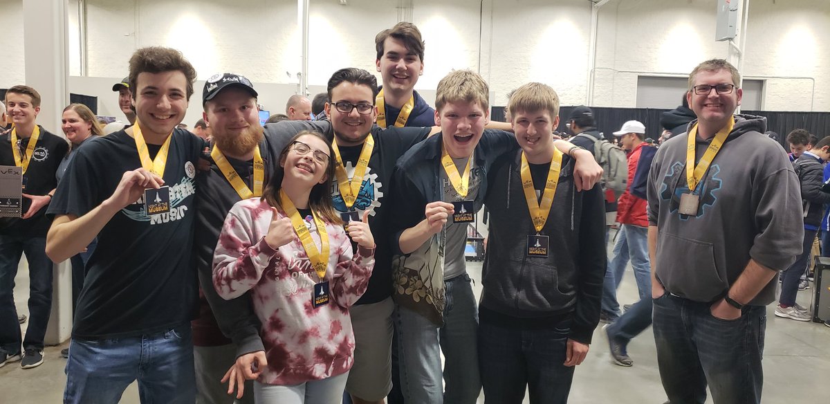 STEMHSRobotics's tweet image. So we didn't get any awards, but we did end up qualifying for the WORLD TOURNAMENT! Congratulations gamers.