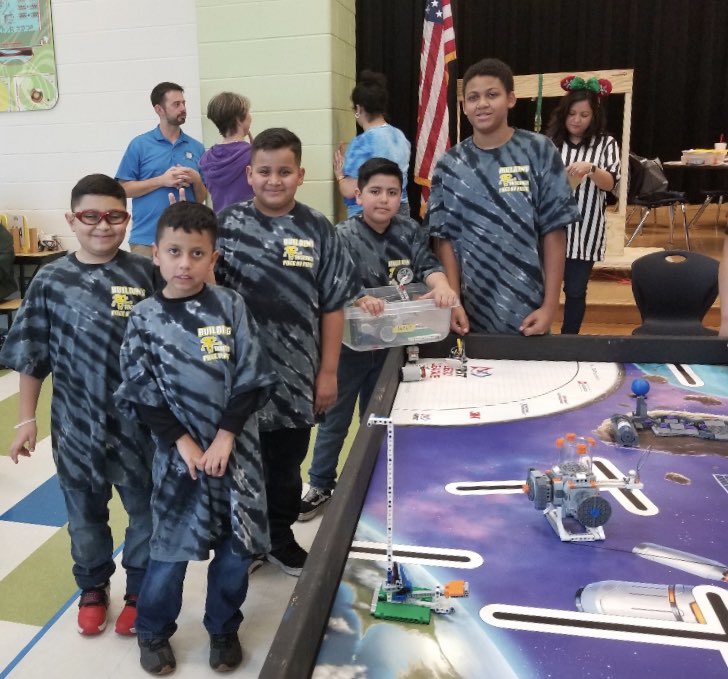 csanchez8254's tweet photo. Winston Robotics!! I am utterly amazed!! @Winston_ES @AnaCantuEISD @Reymundo_Ortiz1 @Rebecca__Rivas @MarissaLitCoach @philrchavez @DrH_OnTheEdge @SouthwickAndrew @MonikaRobinson_ @samigari7 Ms. Tello #Robotics #STEAM #WPower #WinstonEagles #Teamwork https://t.co/VCPzV8iQiS