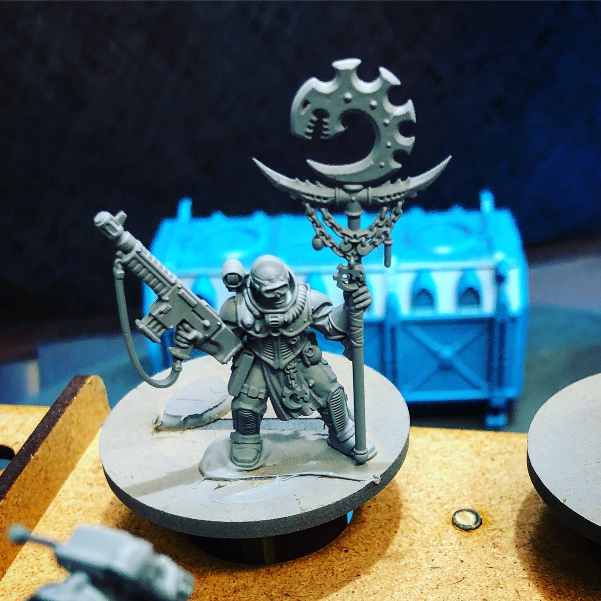 schoonerlabs's tweet image. Busy day of painting. Terrain. AdMech. Genestealers. #gamesworkshop #warhammer40k #toomanyprojects