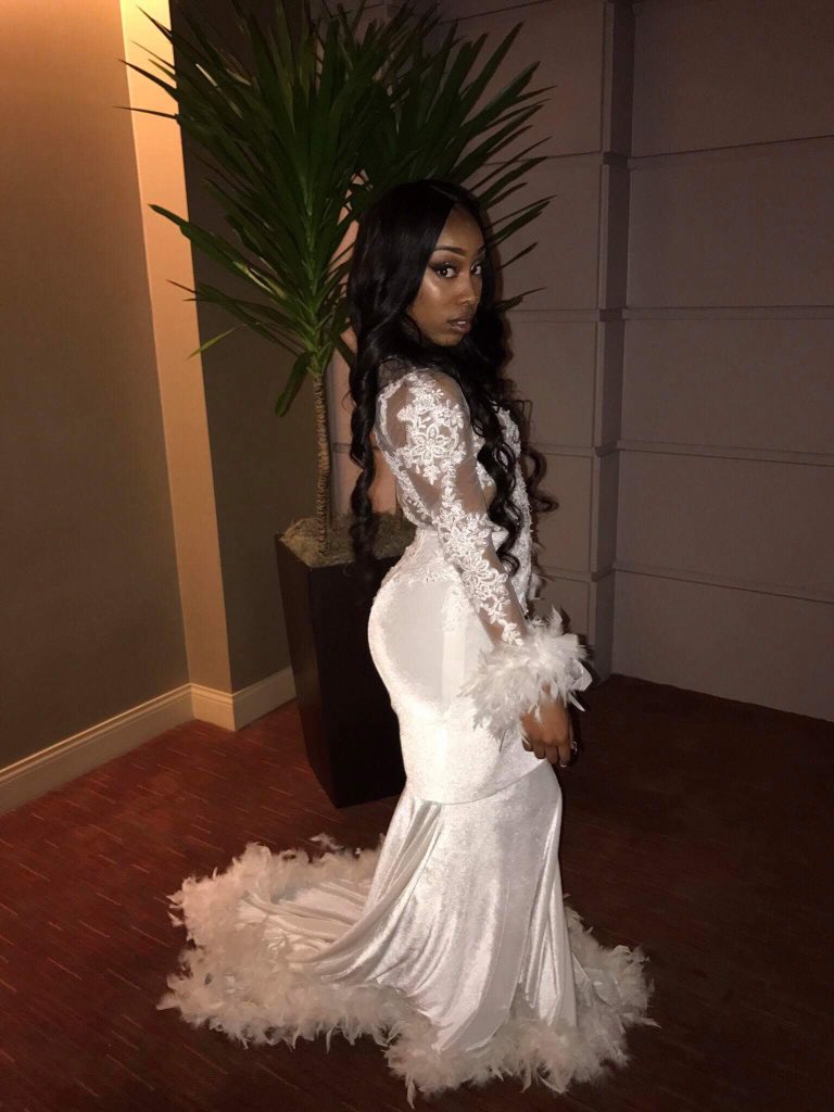 PrettyShee__'s tweet image. PROM DRESS FOR SALE 🥵message me