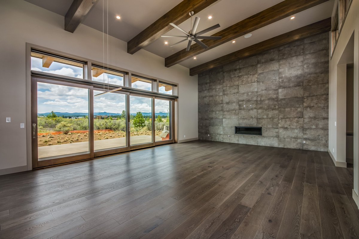 Attention to detail is one of the many things things that sets Bend Trend Homes apart. From accordion style doors to swoon-worthy modern touches, a Bend Trend Home is built with exceptional quality in mind.