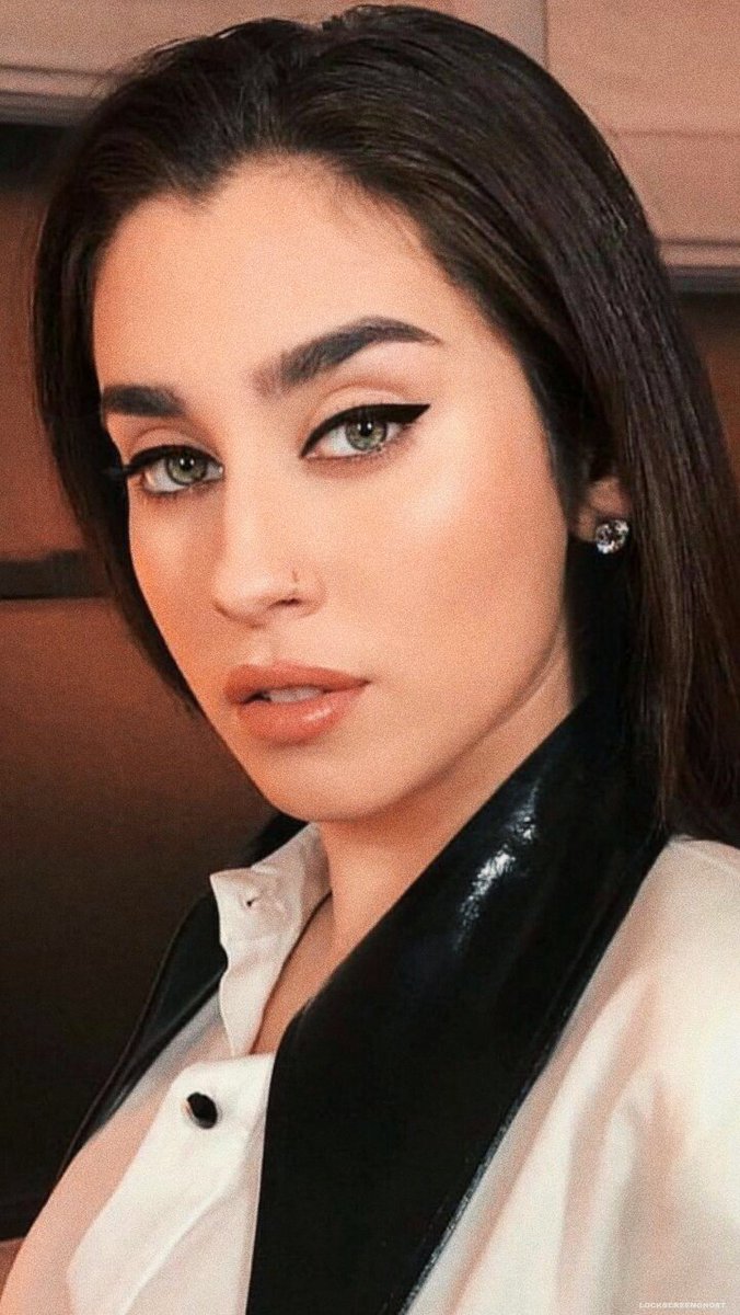 lockscreenghost's tweet image. lockscreens lauren jauregui 🌼
fav se gostar
rt se pegar {seja honesto} 
print se usar
dona do meu coração, amo 
- violet