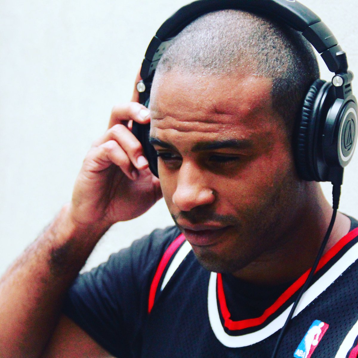 RedSquad100's tweet photo. 🚨🚨@LateNiteBSU’s Silent Disco featuring DJ Fontaine: The Phantom Idol kicks off at 9:00 TONIGHT!!! 🎧🎧 #redsquad100 #redsquadcoalition #redsquadsounds #phantomidol #djfontaine https://t.co/4tsrDz3sIj