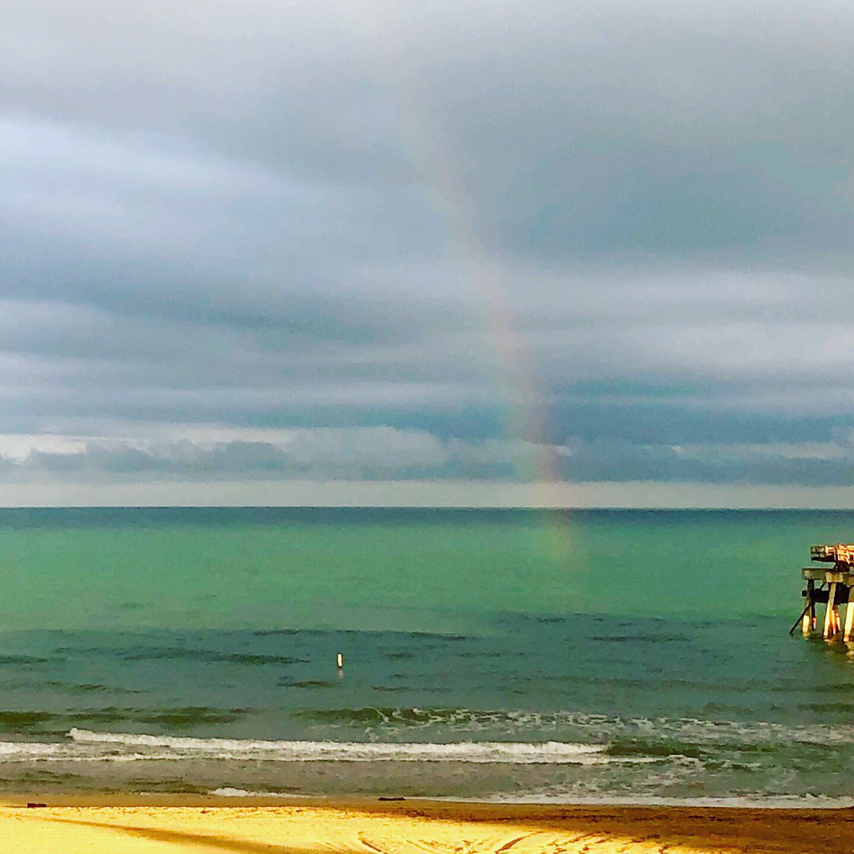 FoodToursFL's tweet photo. Scenic Pompano Beach, seen through the eyes of our guests on the “Sunset Stroll”, a Pompano Beach dinner &amp; drinks tour. #foodtourism #beacheatdrink 🌴🍽🍹 https://t.co/H5YIAXMPkc