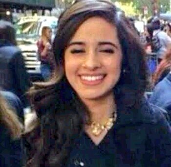 CrewCamilizer's tweet photo. rt para ver esta hermosa sonrisa recibiendo el premio 💕🔃
#Consequences #BestLyrics #iHeartAwards https://t.co/HEVYVhuHvJ