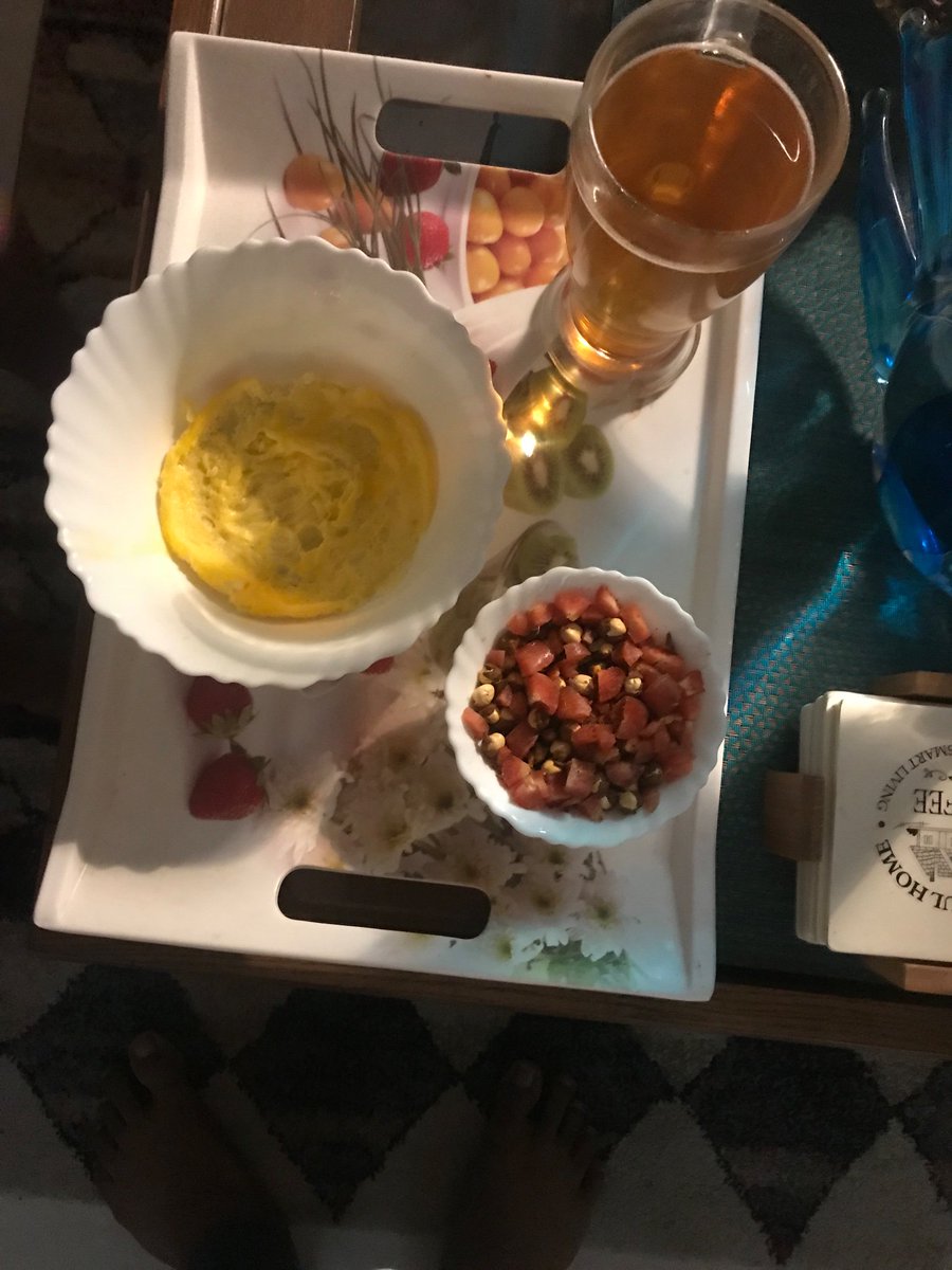 Mayureshism's tweet photo. Stunning Sunday special breakfast prepared by #Aleeva. ବଡି ଭୋରୁ ମନ୍ଦିର ଯାଇଥିଲୁ , ଘରକୁ ଫେରିଲା ପରେ ଏଇ surprise from her. https://t.co/GlGOKRLydJ