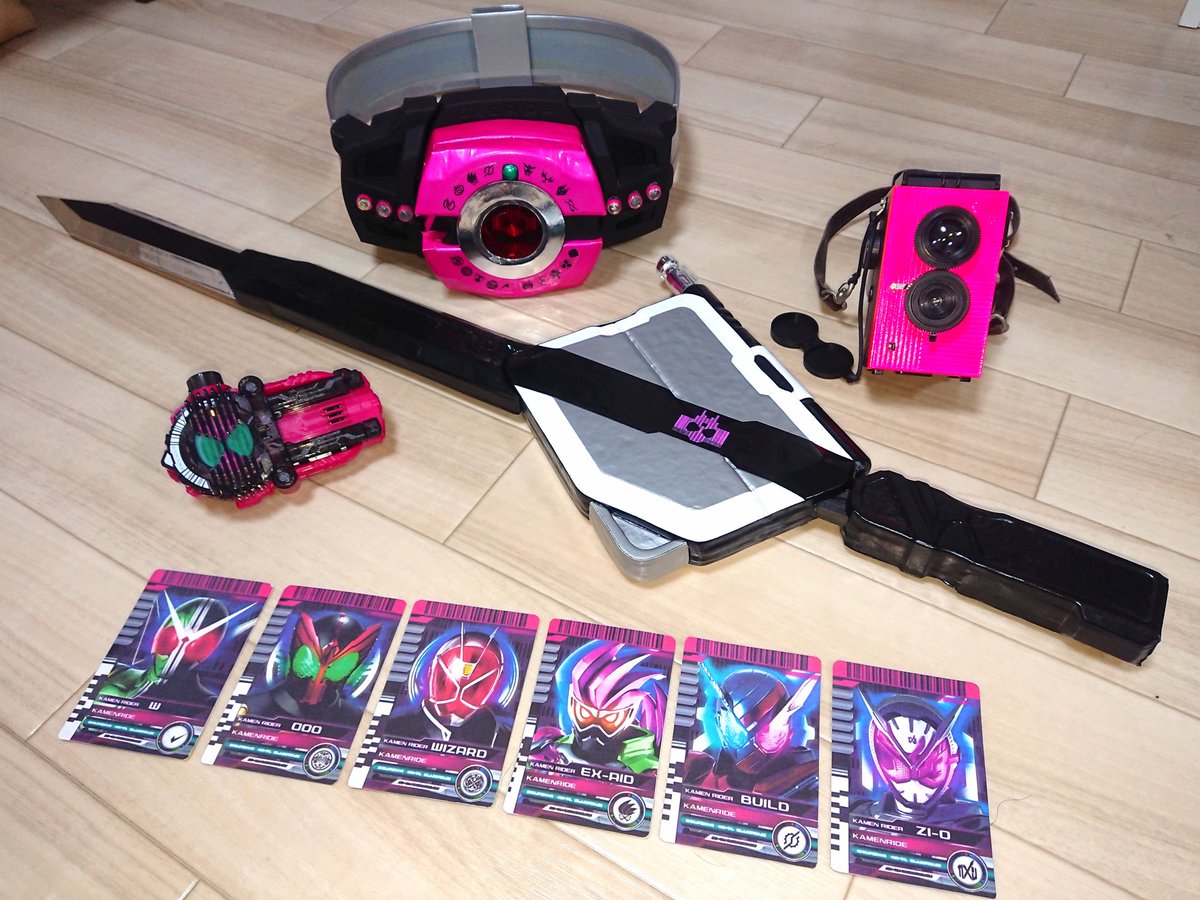 ブラックバードフライ　ディケイド　門矢士 Amazon.co.jp: 【blackbird, fly(ディケイドピンク)】仮面ライダー