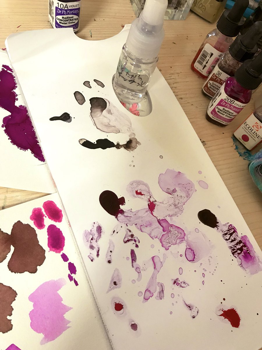 「カラー作業中。
紫がうまく扱えない……。 」|望月淳@ヴァニタスの手記📘⛓単行本🔟巻発売中のイラスト