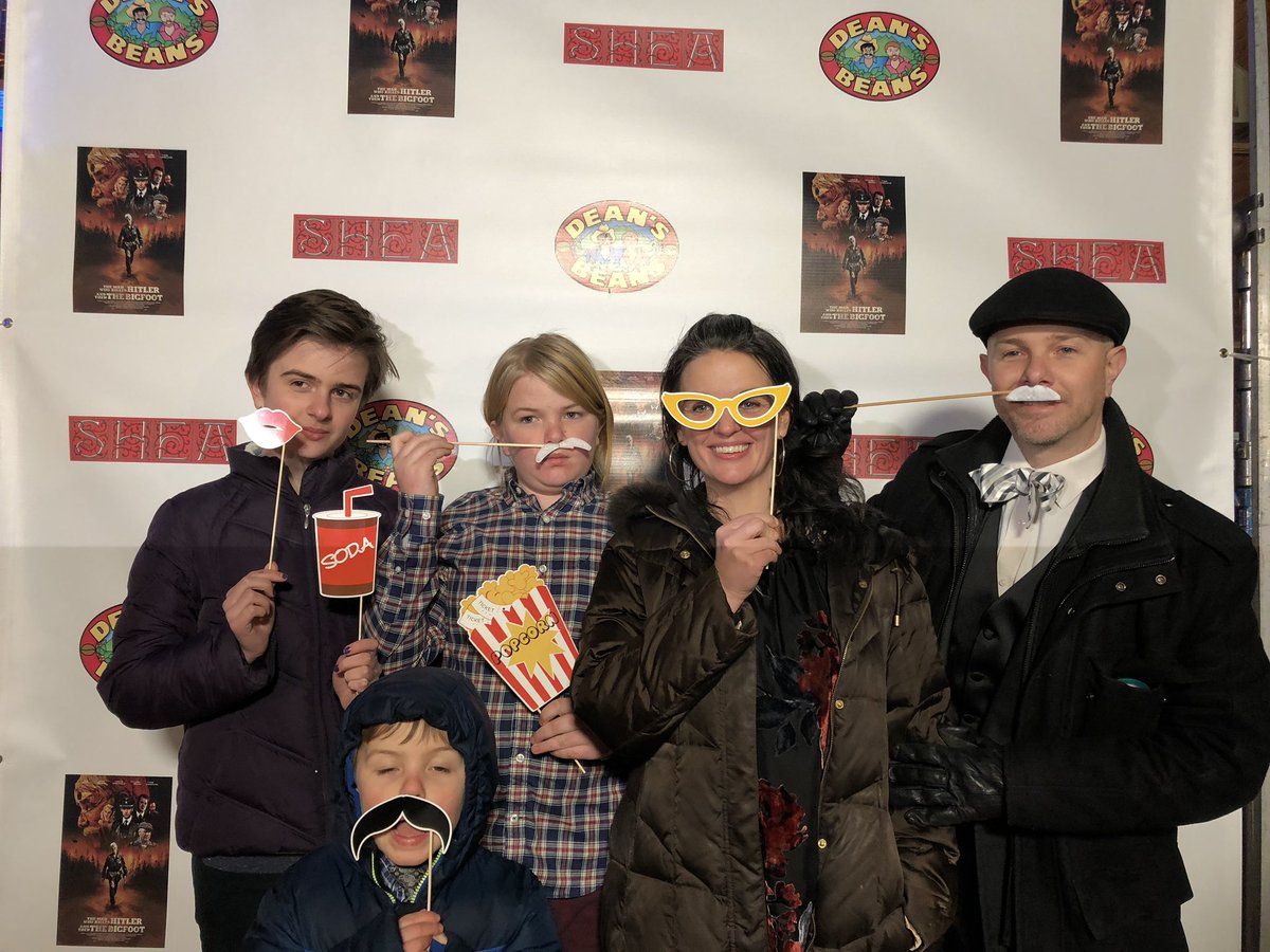 MonteBelmonte's tweet photo. @HitlerBigfoot movie @SheaTheater premiere #instasam Elliott https://t.co/yZNkz7rlgs
