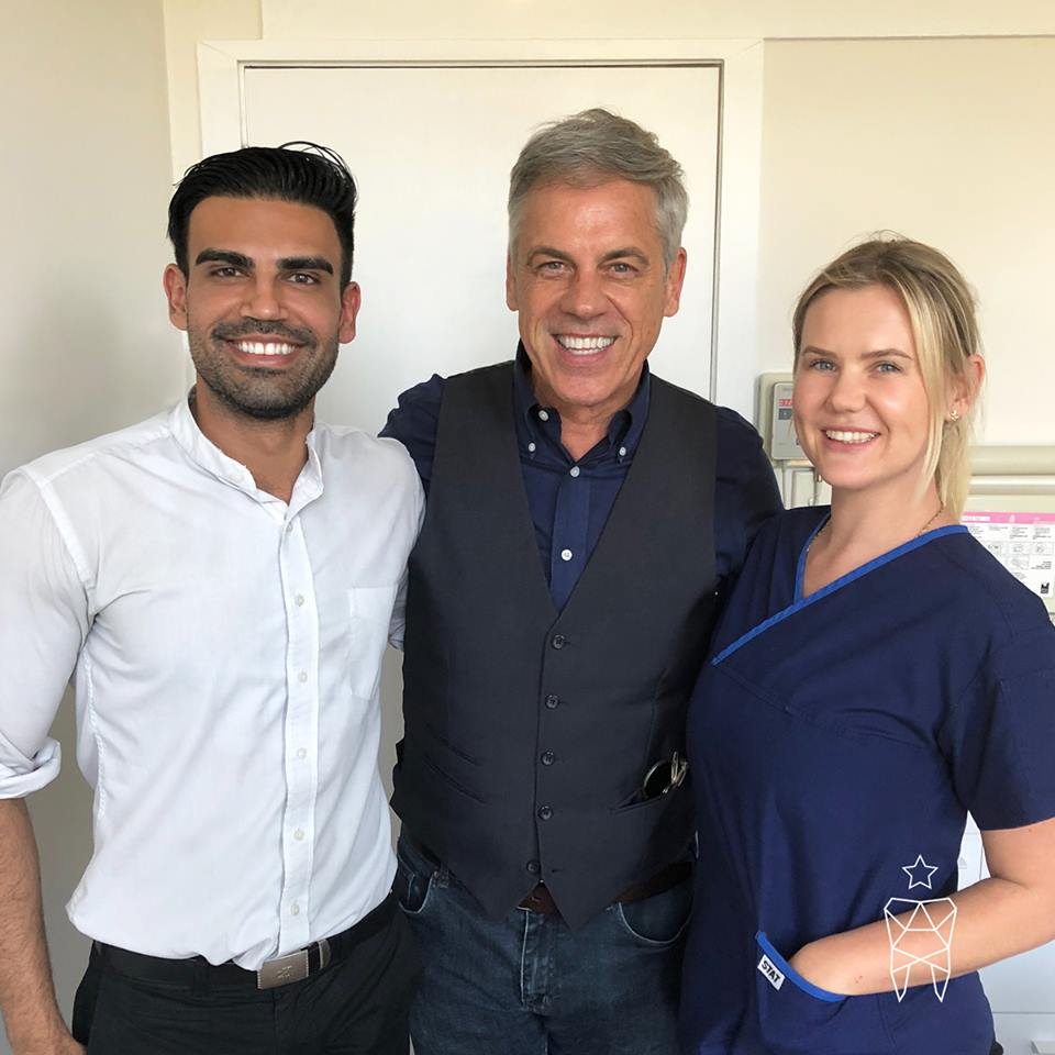 paramountsyd's tweet photo. #healthisparamount - The wonderful Peter Mochrie from T.V show Shortland Street! Thanks for coming in!
#healthisparamount #paramountlife #stjamestrust #goldentooth #patientselfie #dentalcare #sydneylocal https://t.co/xU2V8VUjVE