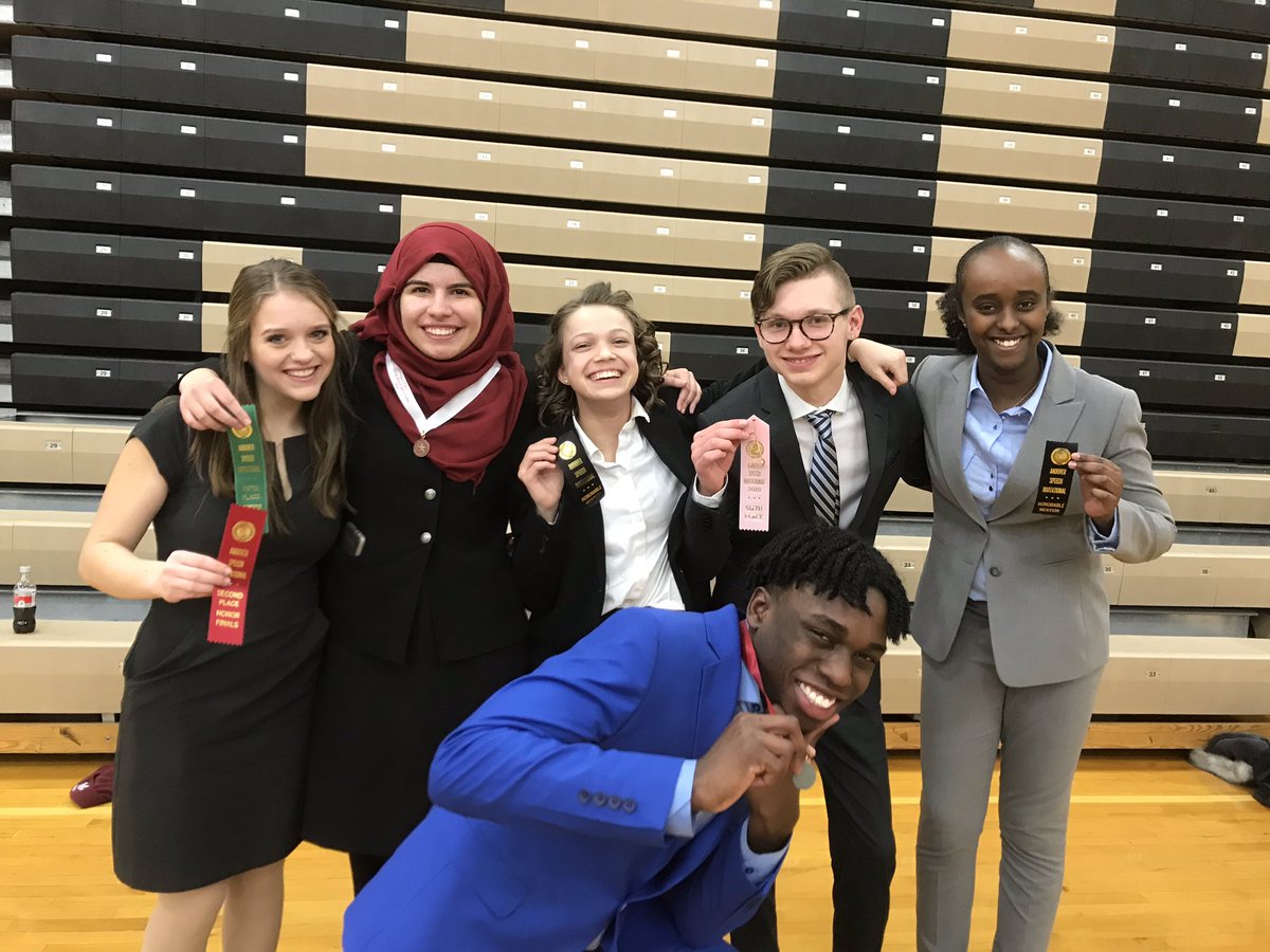 RosiesRoom's tweet photo. SLP Speech team at Andover Speech Meet!
Josh 2, Sana 3&5, Paige 2, Reece 6th, Violet & Philsan honorable mention #SLPantherProud #SLPathletics So PROUD of these kids! https://t.co/BvOqYzdya3