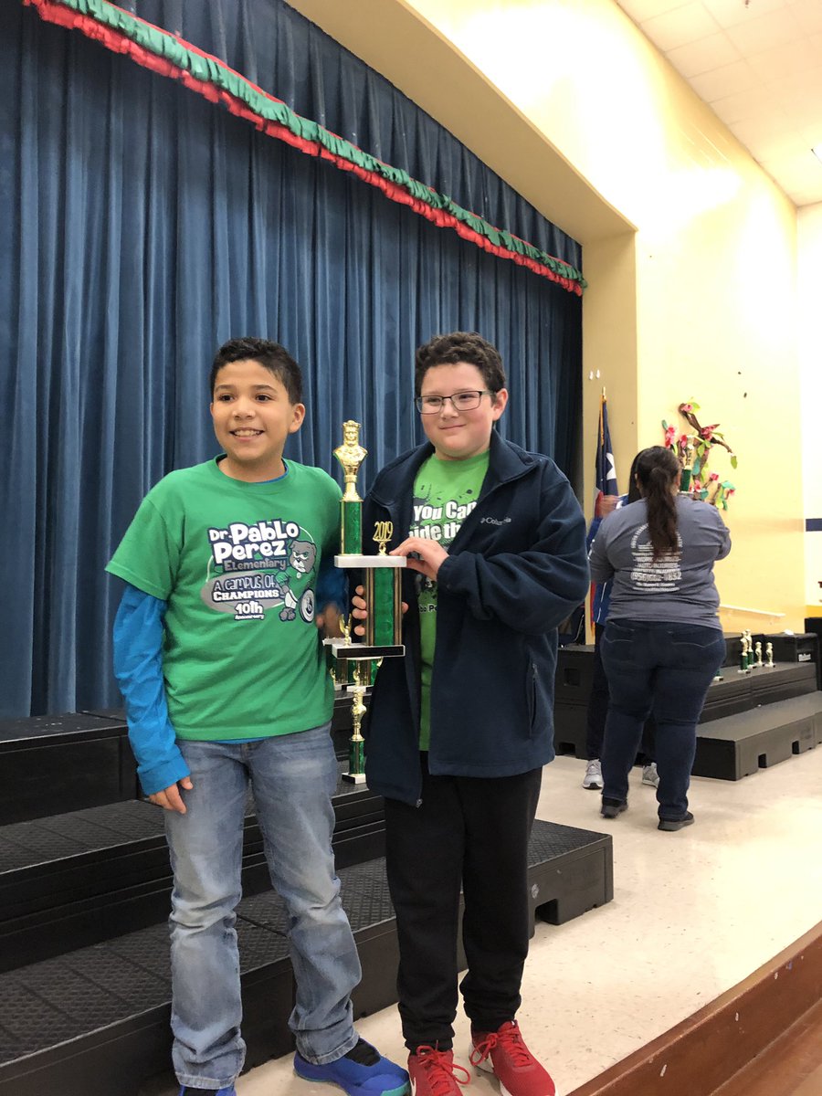perez_chess's tweet photo. Way to go Perez chess! 2nd place Primary JV team and 2nd place Elementary JV @perezpioneers #pioneerpuppypower https://t.co/gdCRdc69eC
